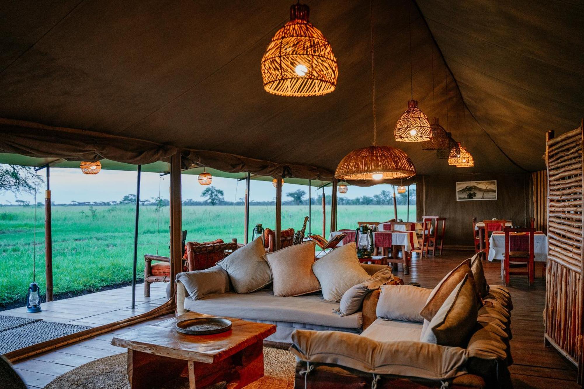 Готель Zawadi Camp Серенгеті Екстер'єр фото